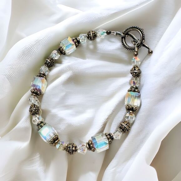 Vintage Sterling Silver Austrian Crystal Toggle Bracelet - Picture 5 of 6